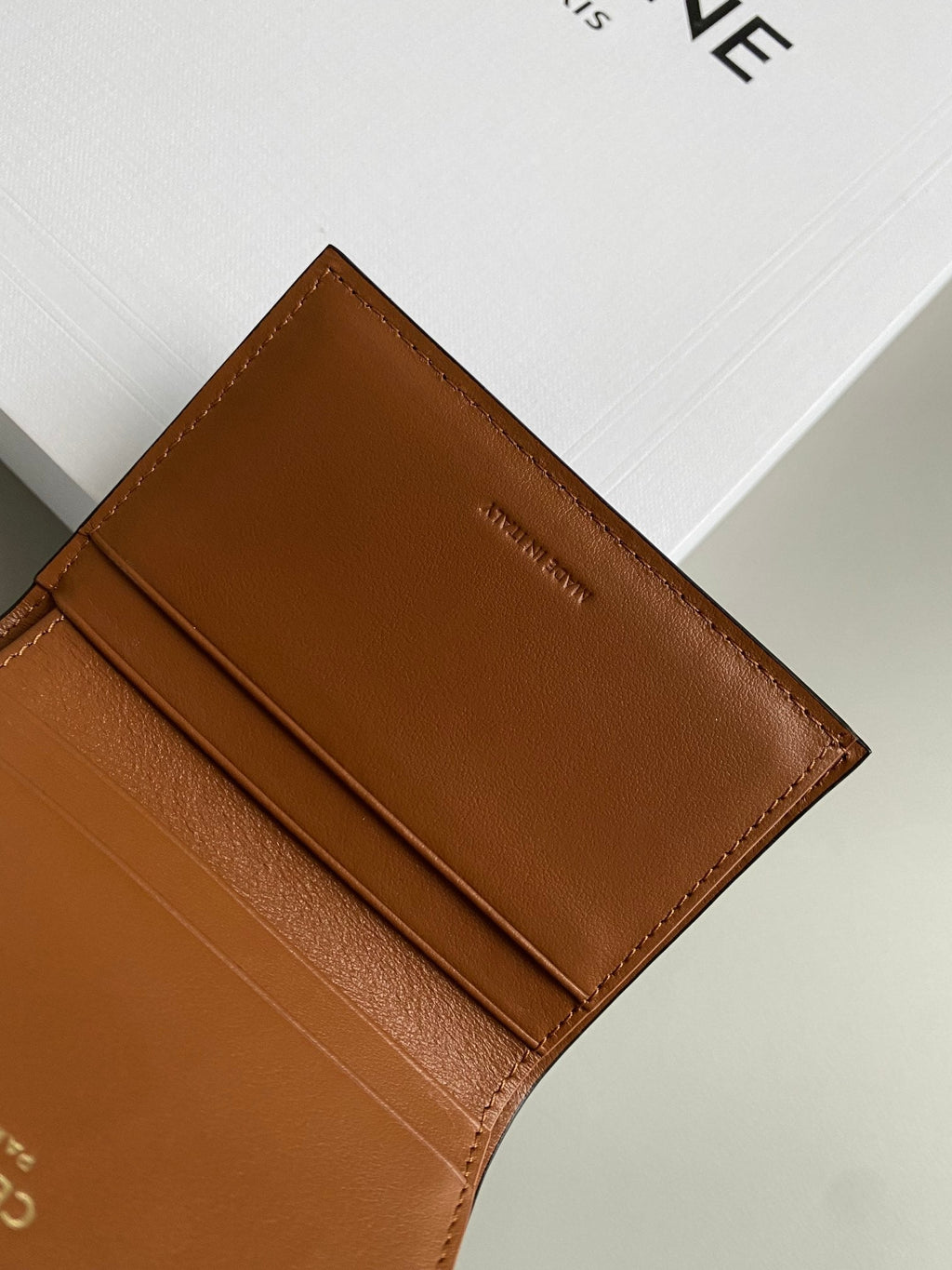 CELINE TRIOMPHE 9 WALLET TWO-IN-ONE OLD FLOWER BROWN CALFSKIN