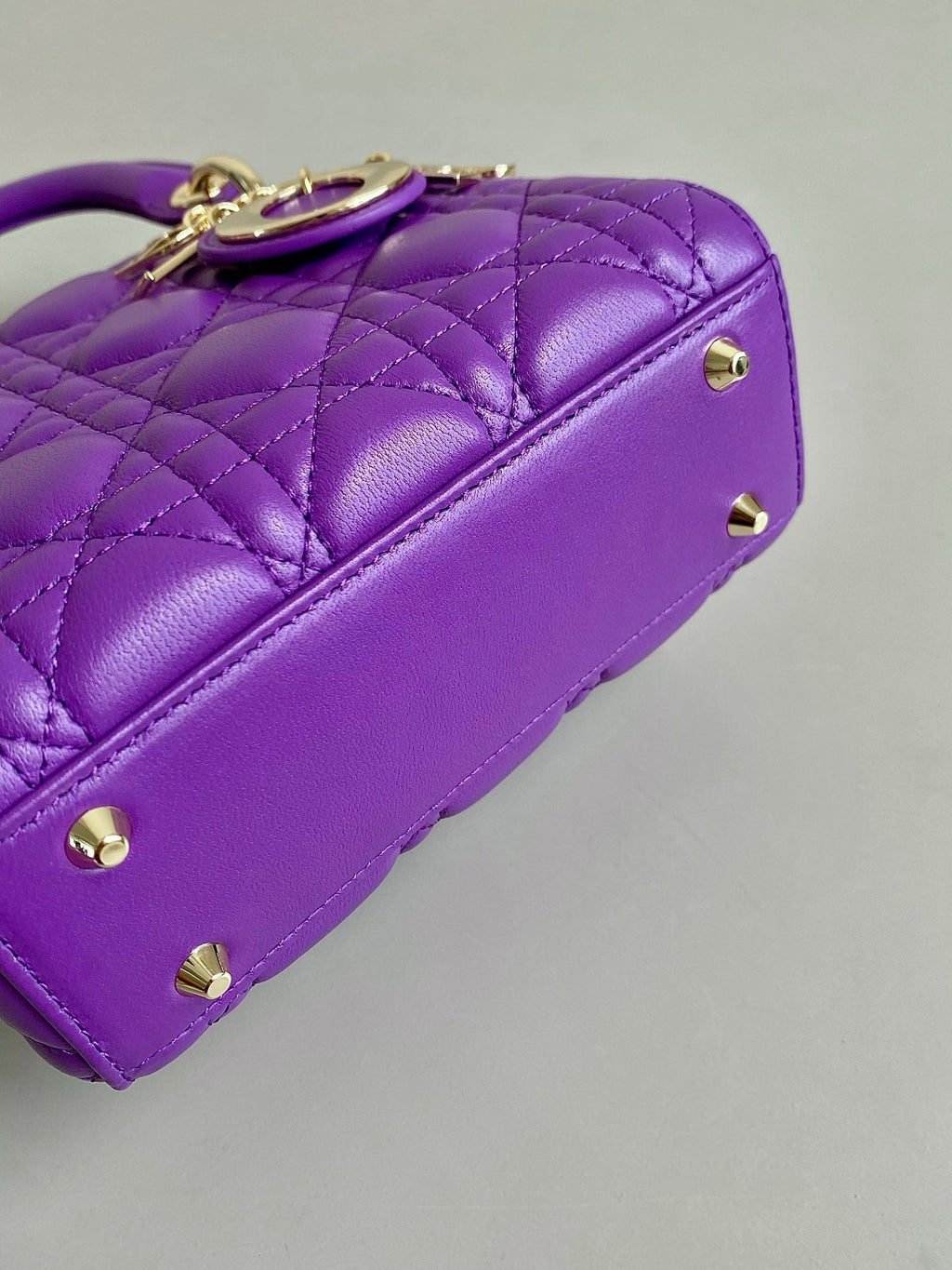 DIOR LADY 17 IN VIOLET PURPLE LAMBSKIN WITH CANNAGE PATTERN