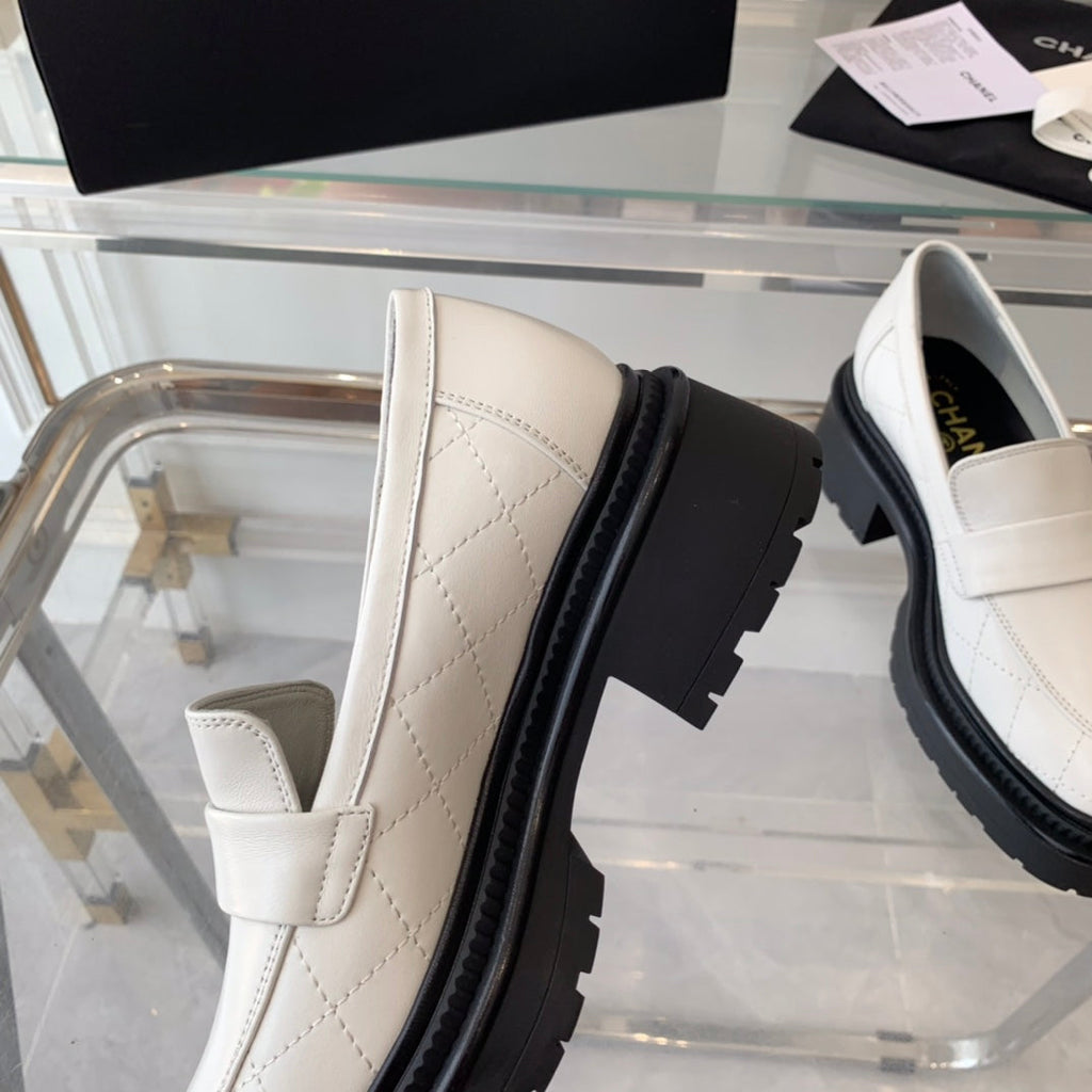 CHANEL MOASINS white CALFSKIN