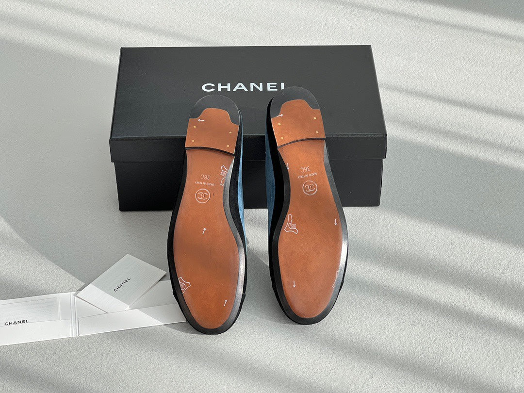 CHANEL LOAFERS IN CERULEAN BLUE MIX BLACK SUEDE