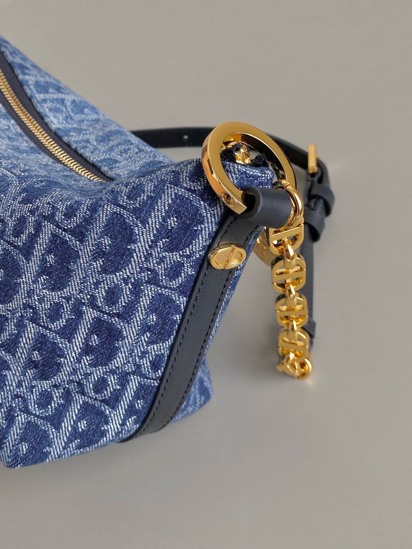 DIOR STAR 28 HOBO BAG WITH CHAIN BLUE DENIM OBLIQUE JACQUARD