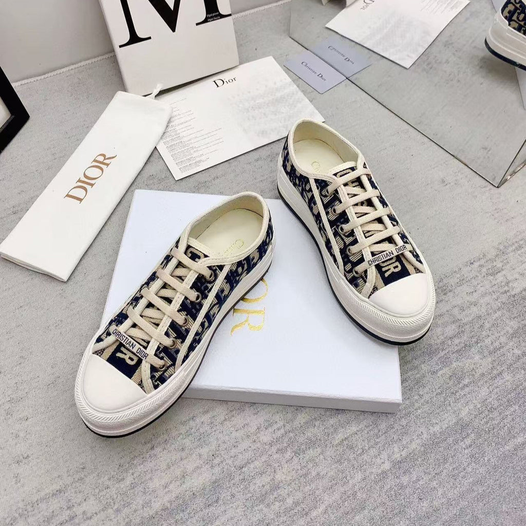 DIOR WALKN 45 BEIGE BLUE OBLIQUE EMBROI-DERY CANVAS