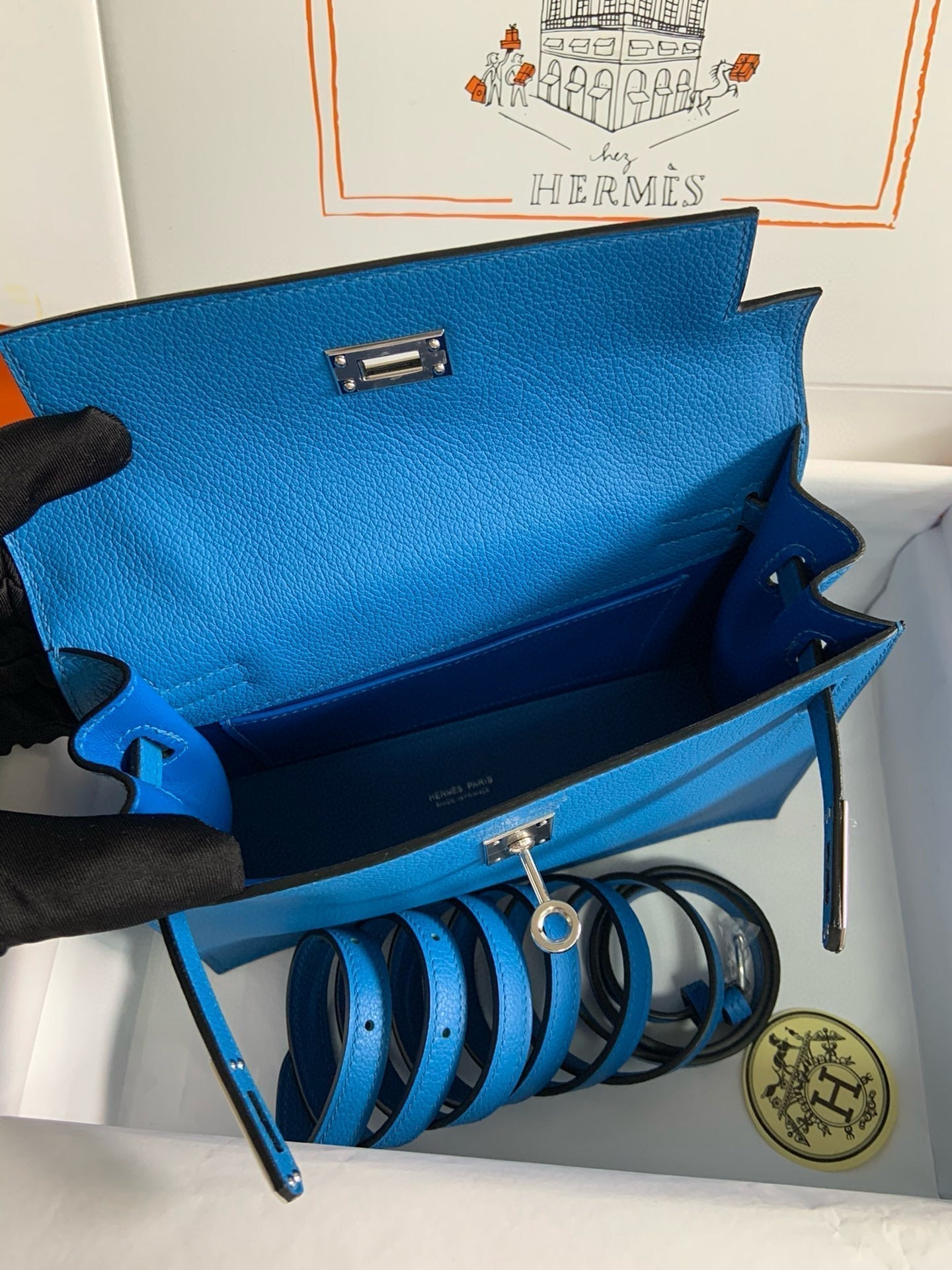HERMES KELLY DANSE 22 EVERCOLOR BLUE IN CALFSKIN GOLD HARDWARE