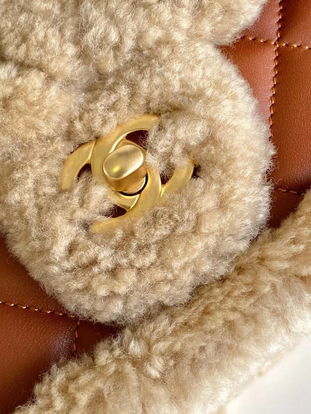 CHANEL MINI FLAP BAG 18 IN BEIGE WOOL AND GINGER ORANGE CALFSKIN GOLD HARDWARE