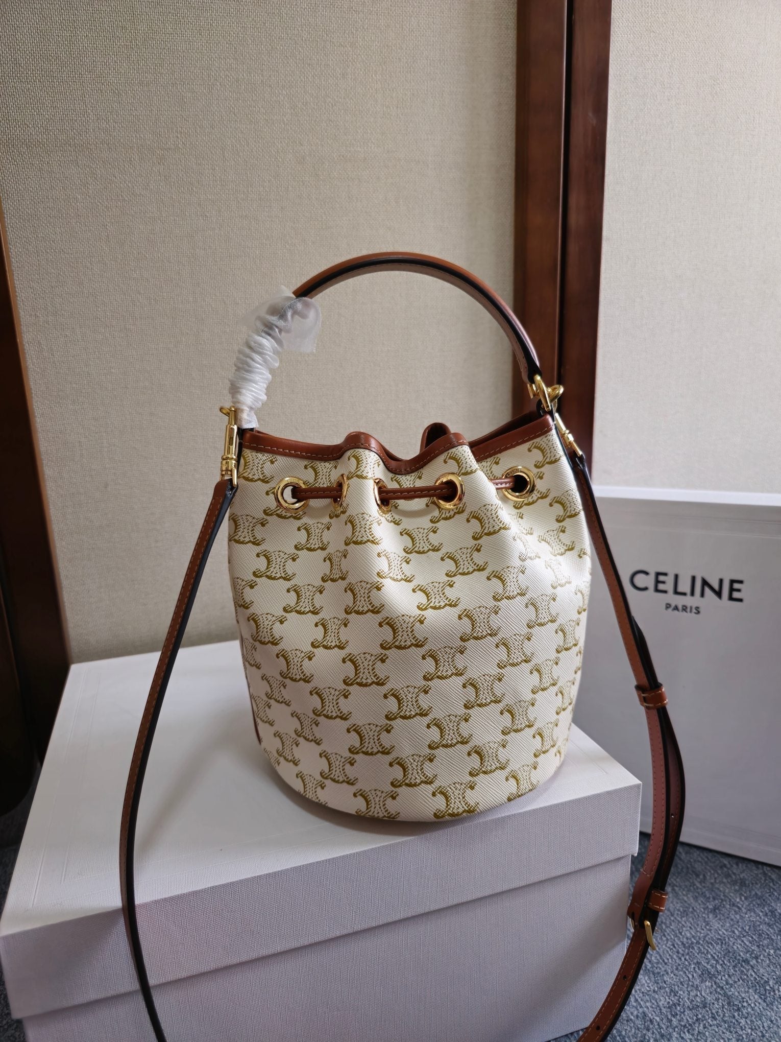 CELINE CLARA BAG 19 IN WHITE TRIOMPHE CANVAS AND BROWN CALFSKIN TRIM