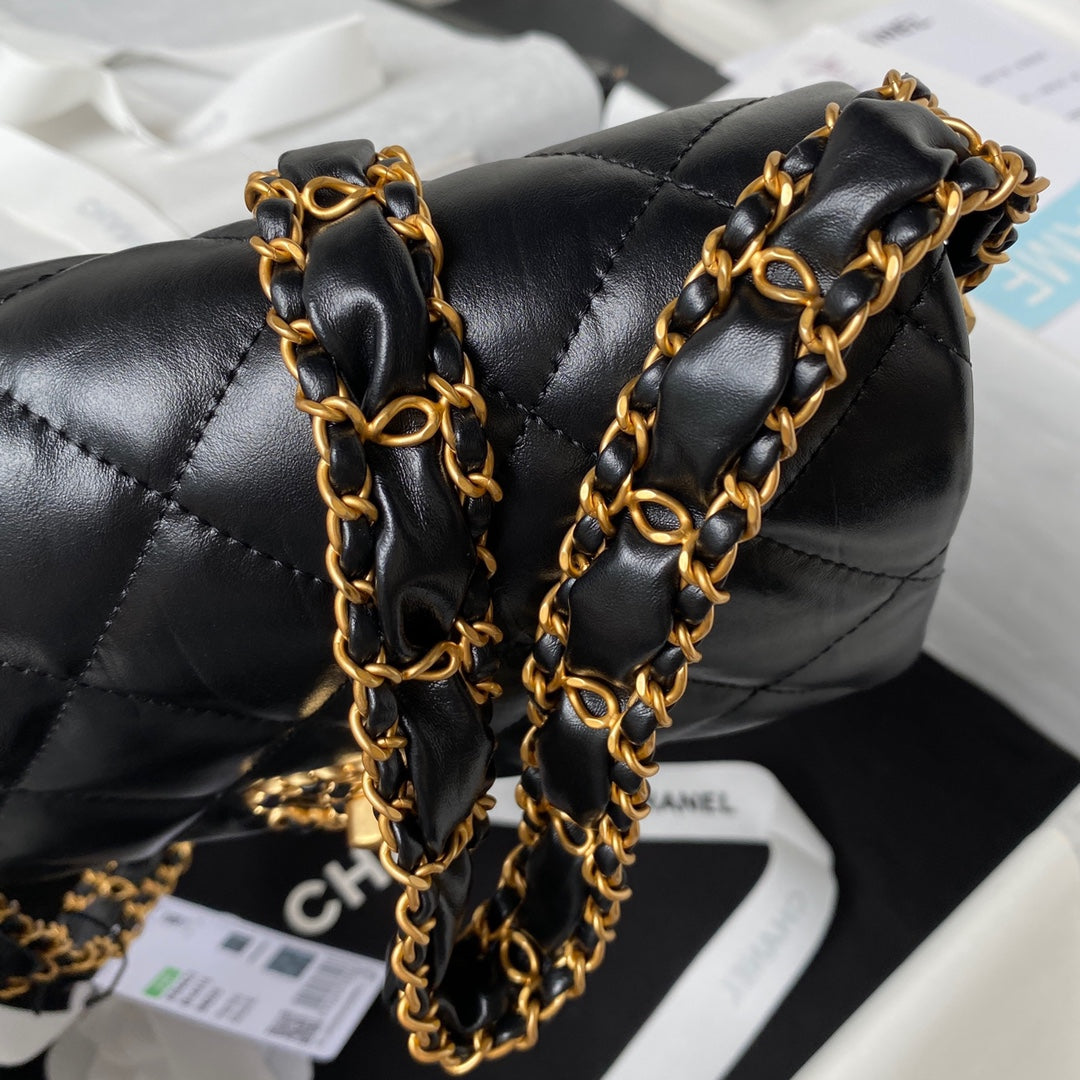CHANEL SMALL FLAP BAG 20 IN BLACK LAMBSKIN GOLD HARDWARE