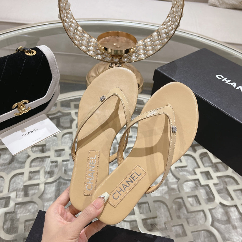 CHANEL Double  Flip  Flop Thongs Beige Cream Sheepskin