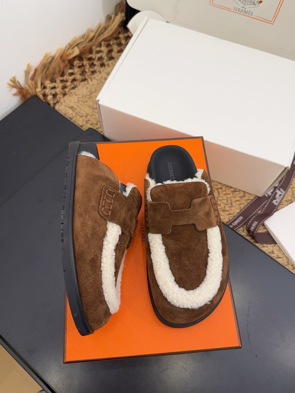 HERMES 25S MULE IN DARK BROWN SUEDE MIX SHEARLING