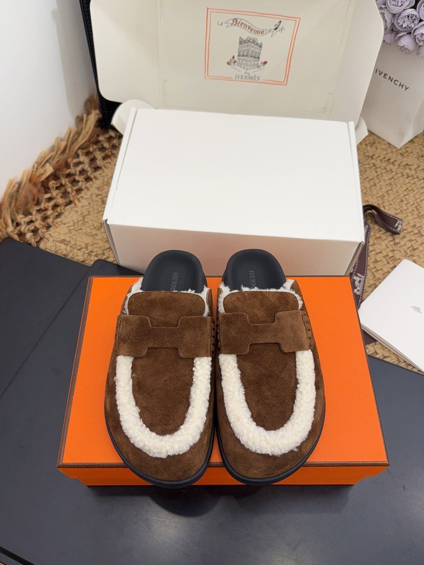 HERMES 25S MULE IN DARK BROWN SUEDE MIX SHEARLING