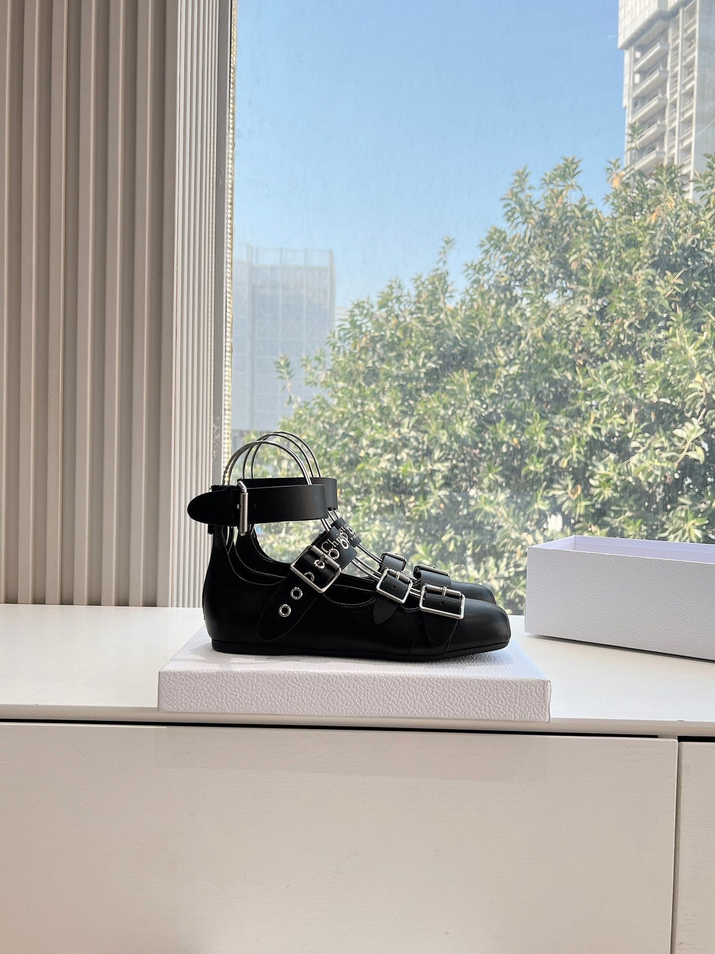 DIOR PUNK BALLET FLAT IN BLACK CALFSKIN