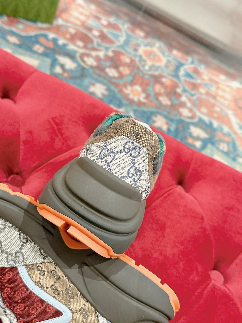 GUCCI RHYTON TRAINER LIGHT GRAY AND SCARLET CALFSKIN