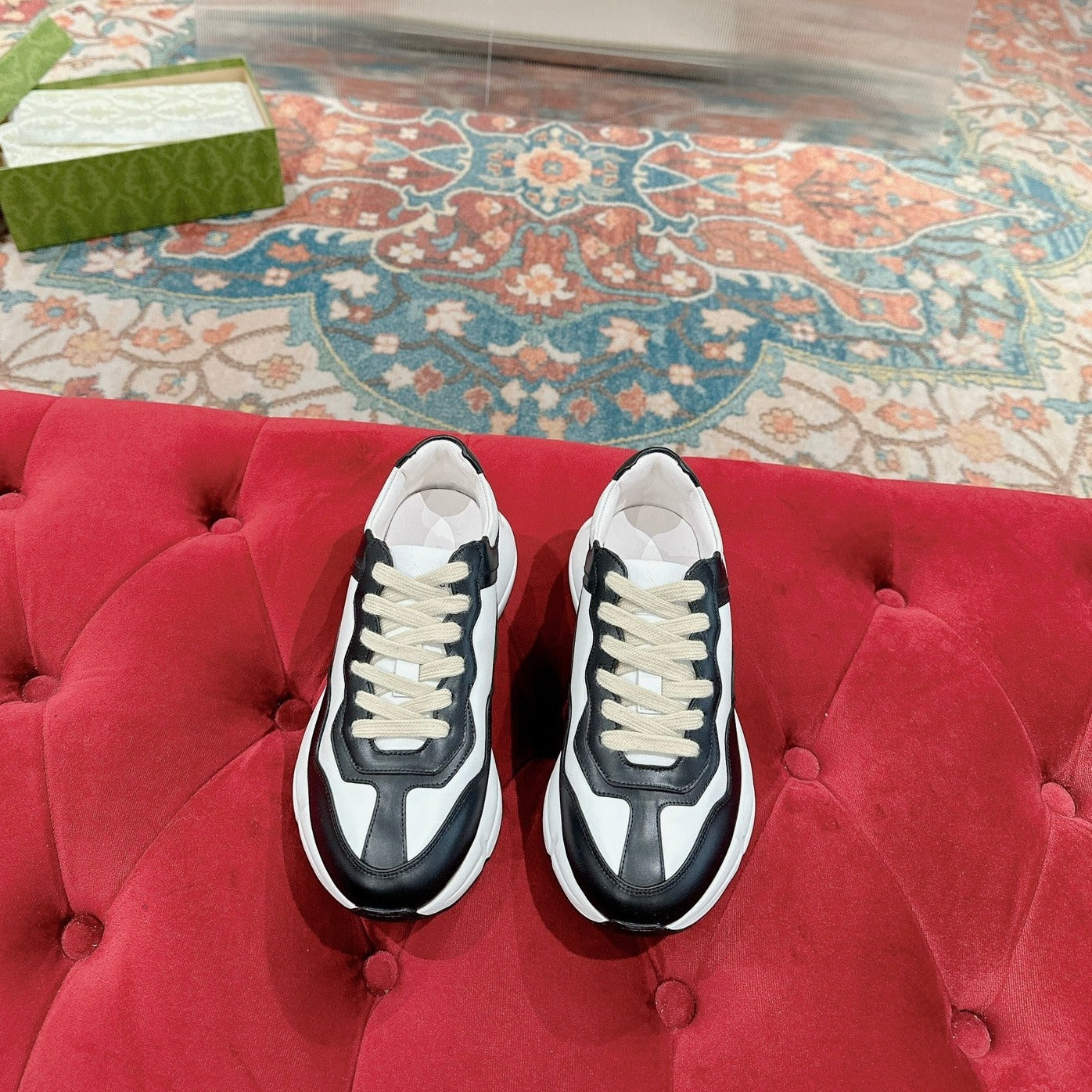 GUCCI RHYTON TRAINER BLACK AND WHITE CALFSKIN
