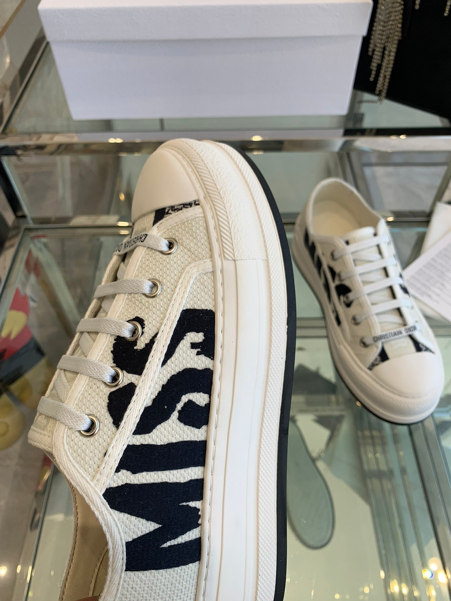DIOR WALK'N PLATFORM SNEAKER IN WHITE AND BLACK EMBROIDERED COTTON