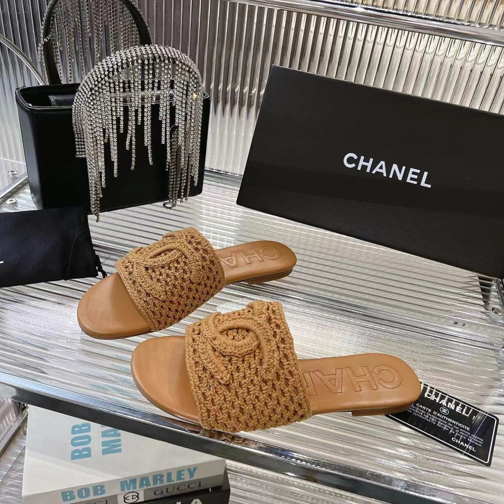 CHANEL SLIPPERS CARAMEL BROWN SHEEPSKIN
